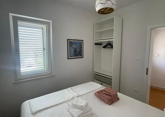Vartal Appartement *