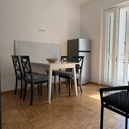 Apartman Vartal *