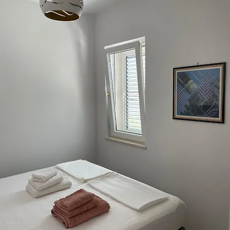 Apartament Vartal *