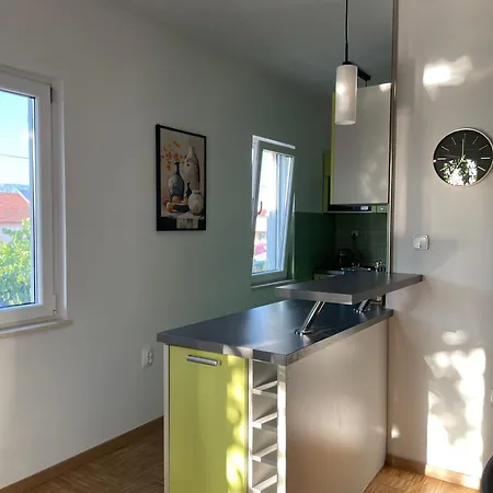 Apartament Vartal *